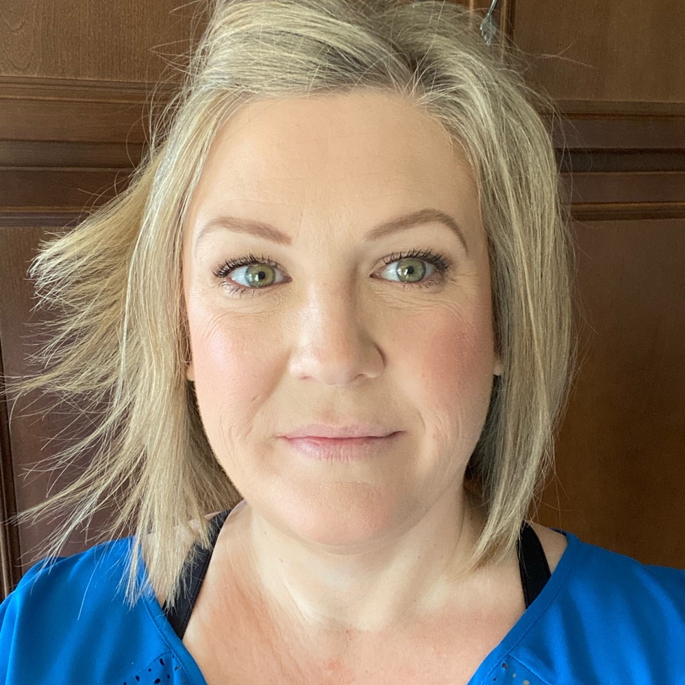 Meet your Posher, Angela